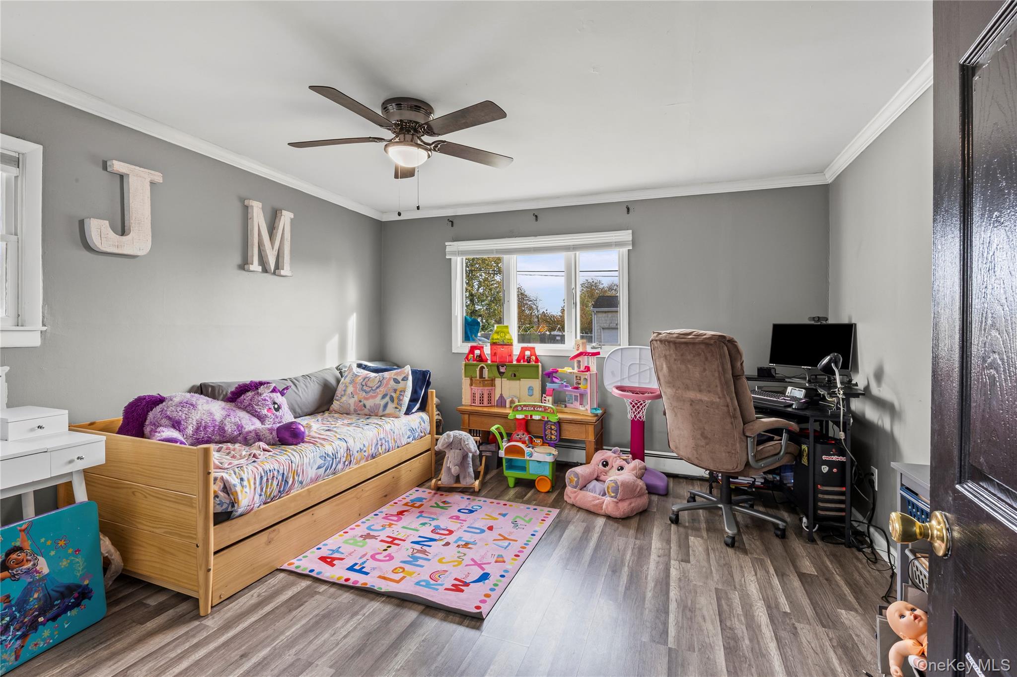 398 Concord Avenue Lindenhurst Lindenhurst, NY 11757