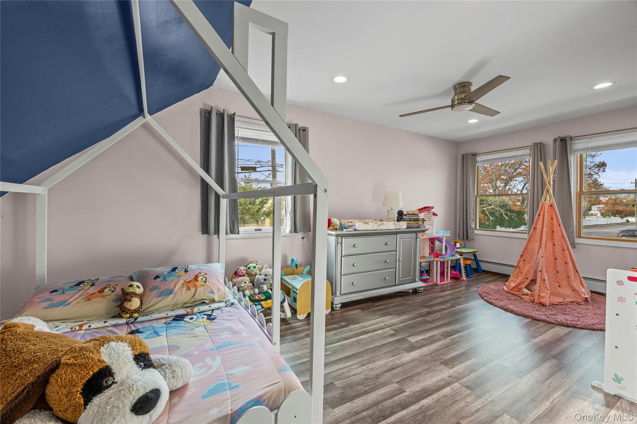 398 Concord Avenue Lindenhurst Lindenhurst, NY 11757