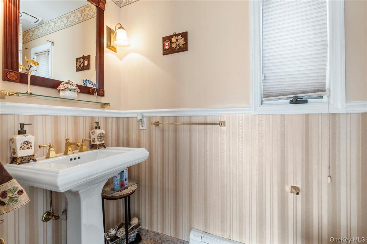 10 Faulkner Lane Dix Hills Dix Hills, NY 11746