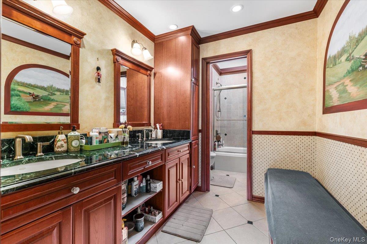 10 Faulkner Lane Dix Hills Dix Hills, NY 11746