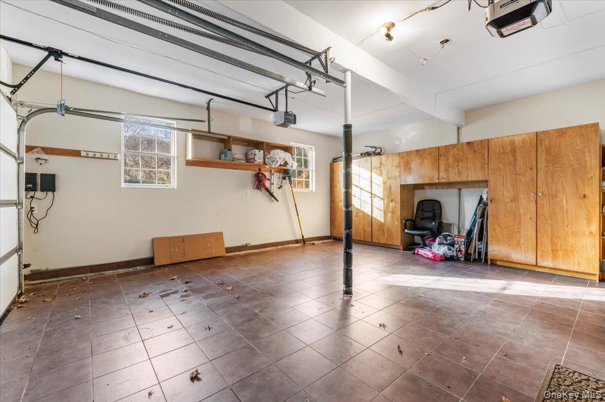 10 Faulkner Lane Dix Hills Dix Hills, NY 11746