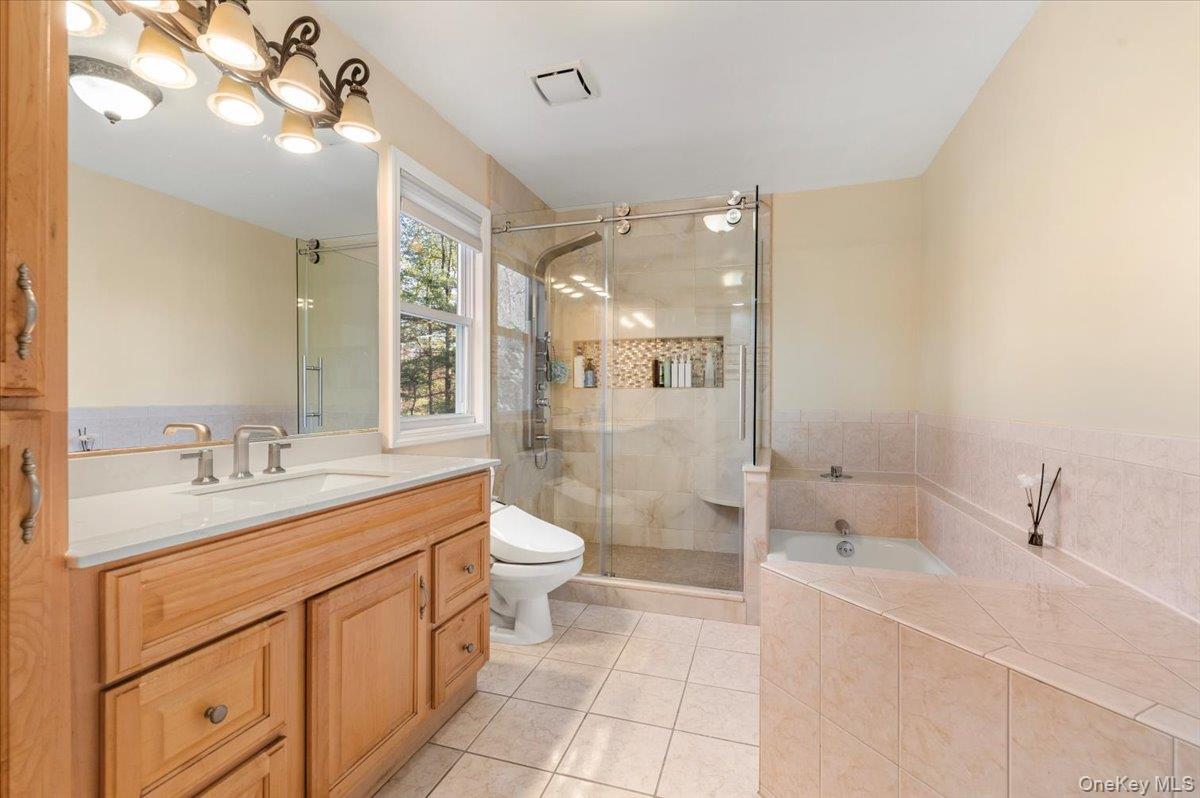 10 Faulkner Lane Dix Hills Dix Hills, NY 11746