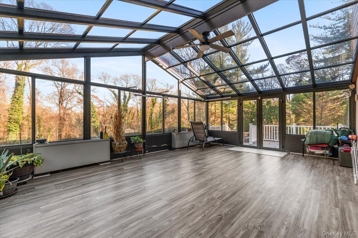 10 Faulkner Lane Dix Hills Dix Hills, NY 11746