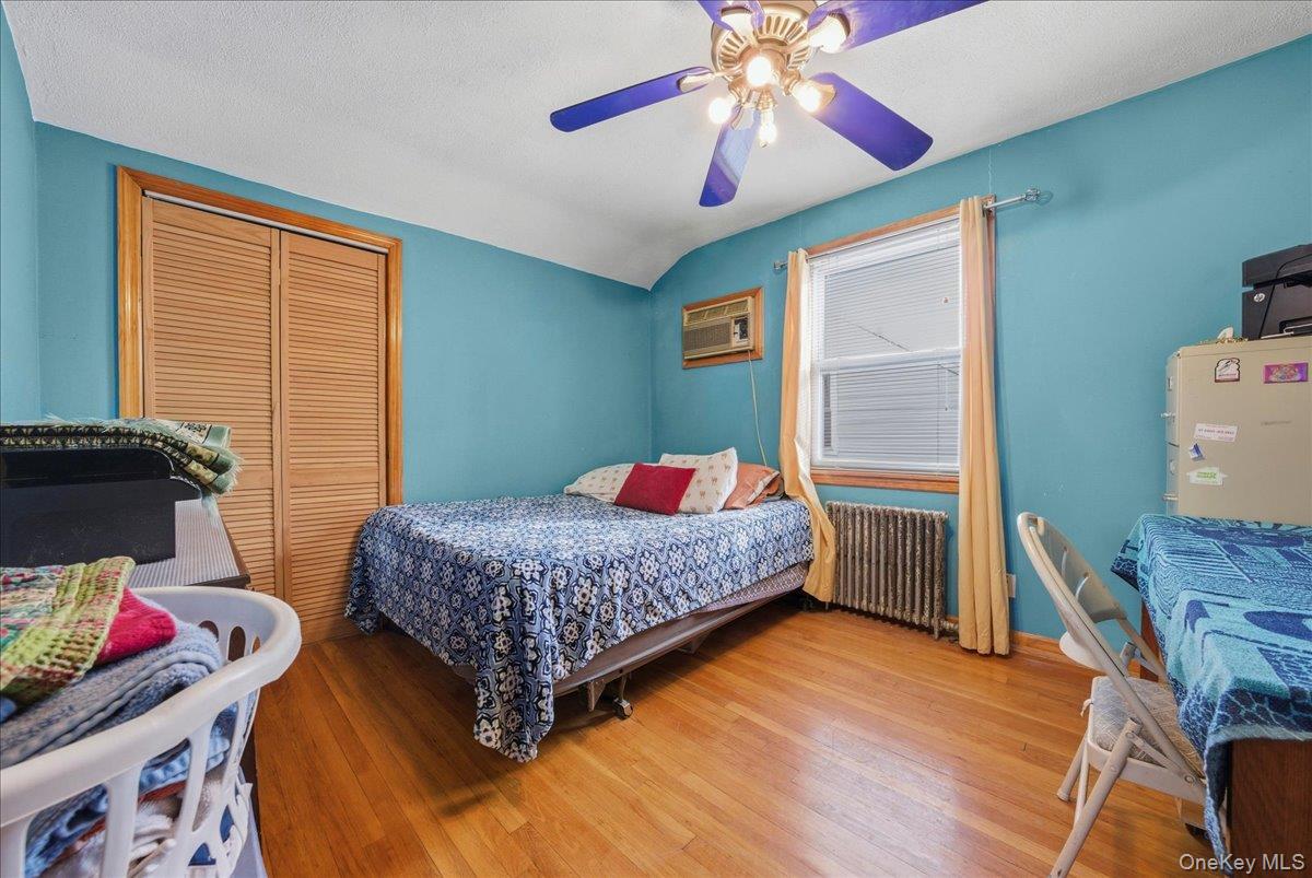 47-23 164th Street Flushing Flushing, NY 11358