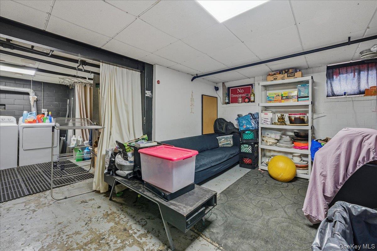 47-23 164th Street Flushing Flushing, NY 11358