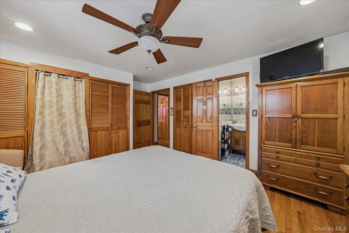 47-23 164th Street Flushing Flushing, NY 11358