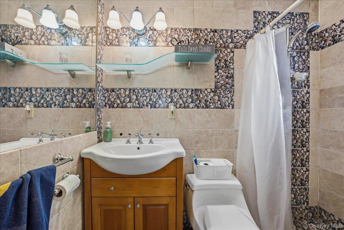 47-23 164th Street Flushing Flushing, NY 11358