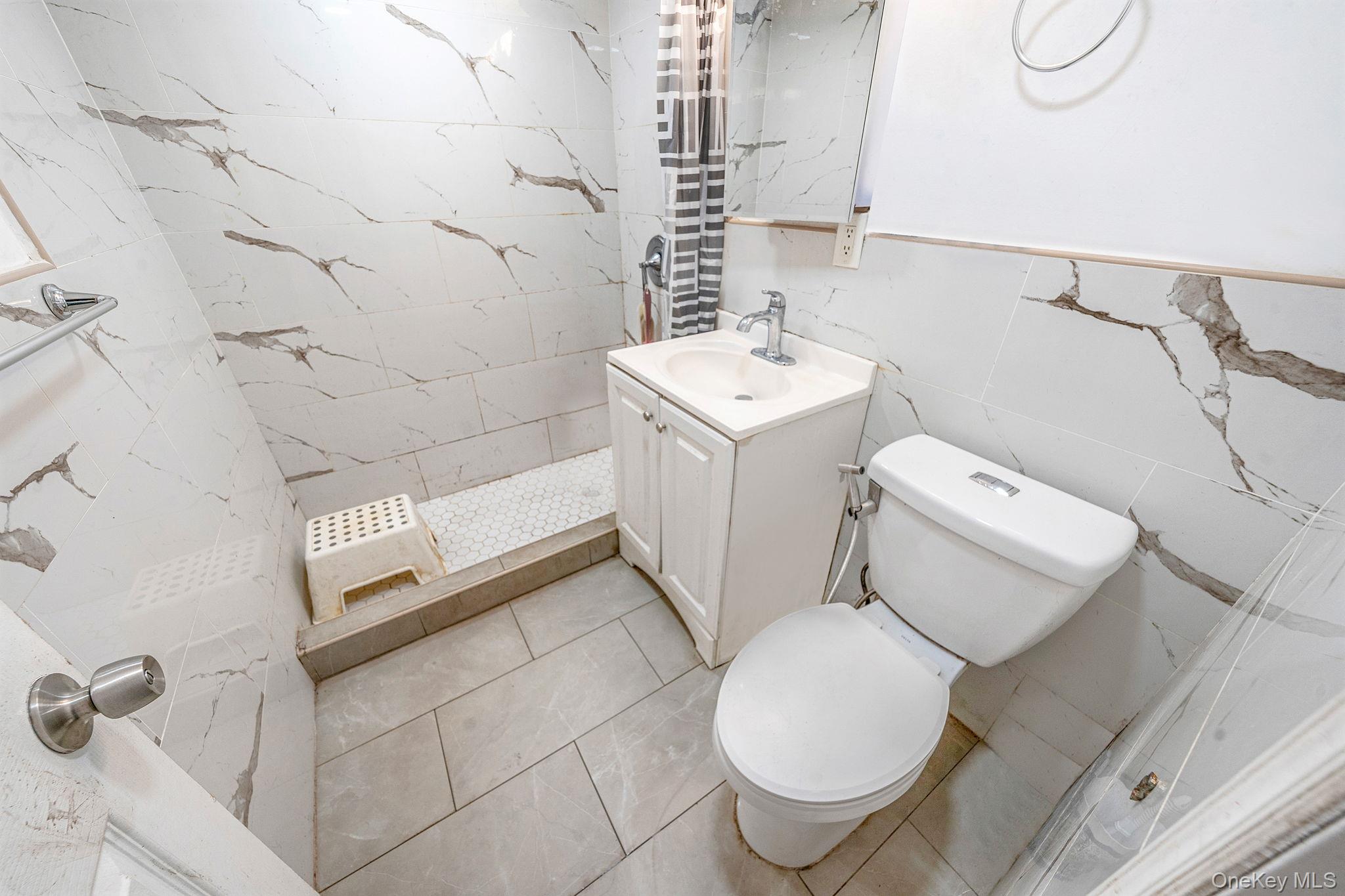 98 Miriam Street Valley Stream Valley Stream, NY 11581