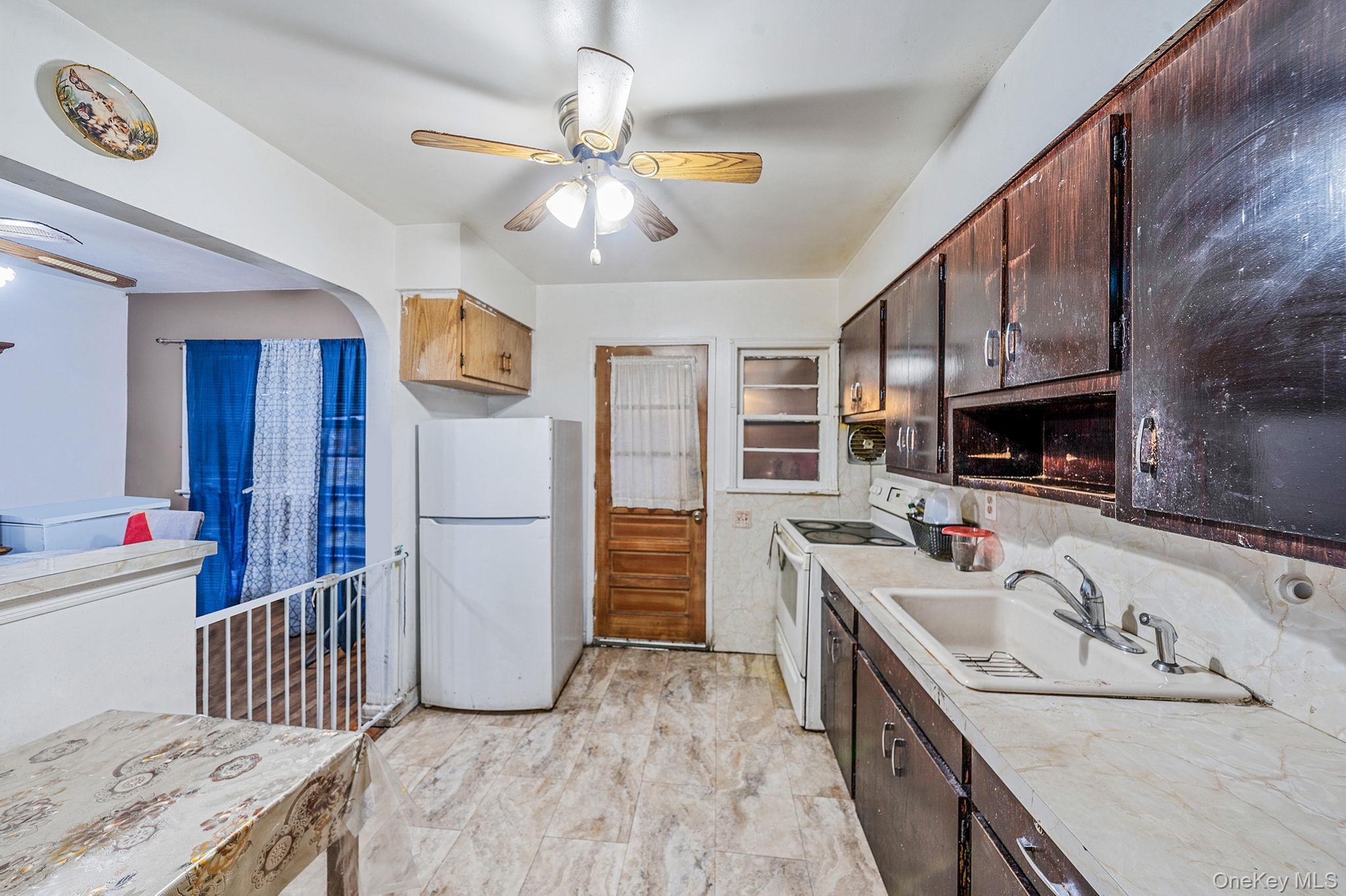 98 Miriam Street Valley Stream Valley Stream, NY 11581