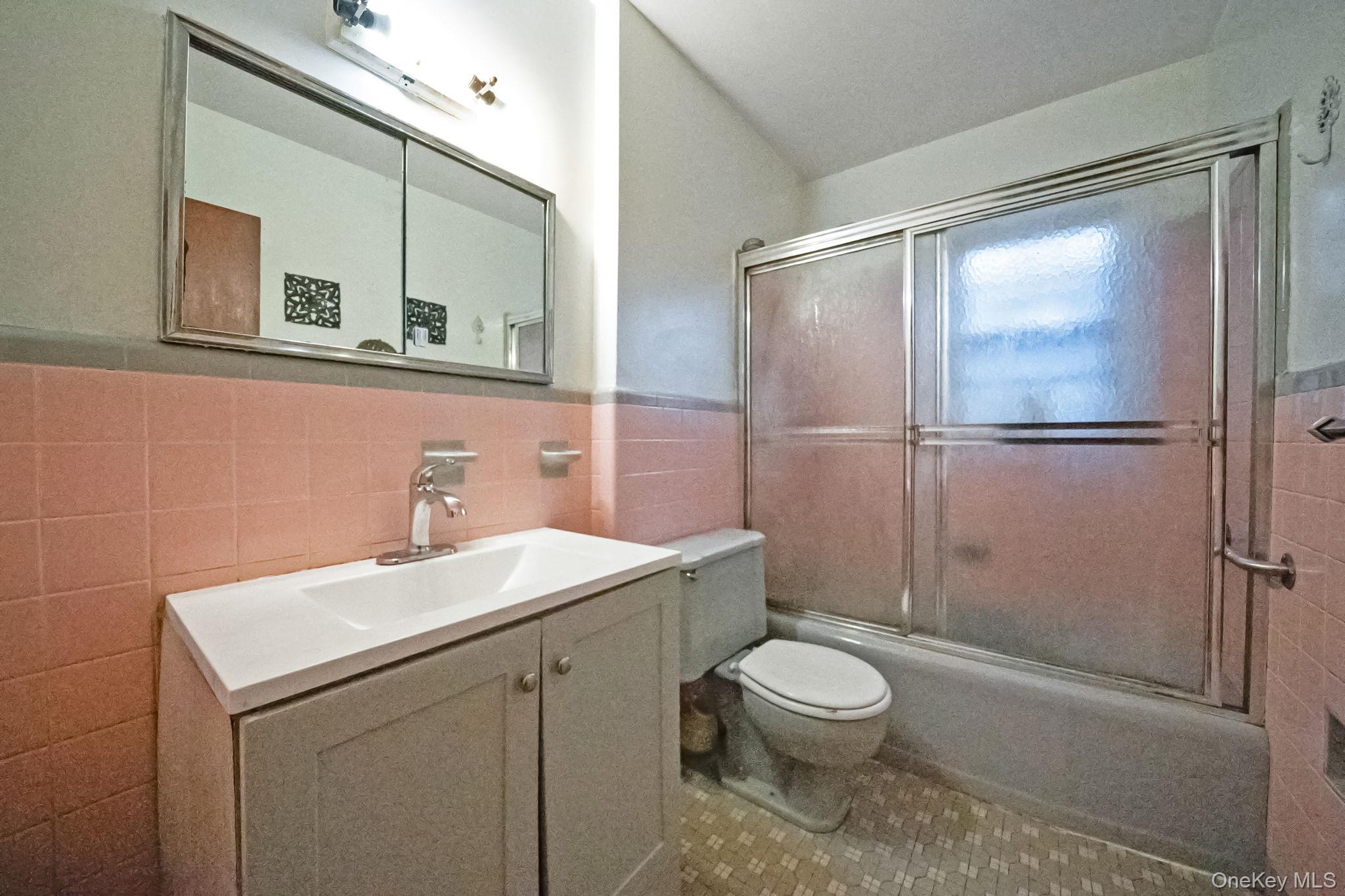 98 Miriam Street Valley Stream Valley Stream, NY 11581