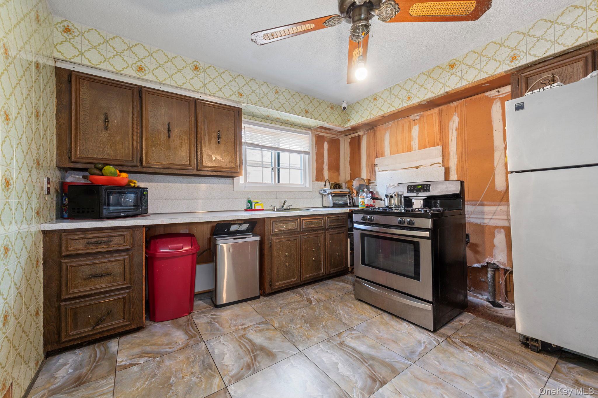 40-25 221st Street Bayside Bayside, NY 11361