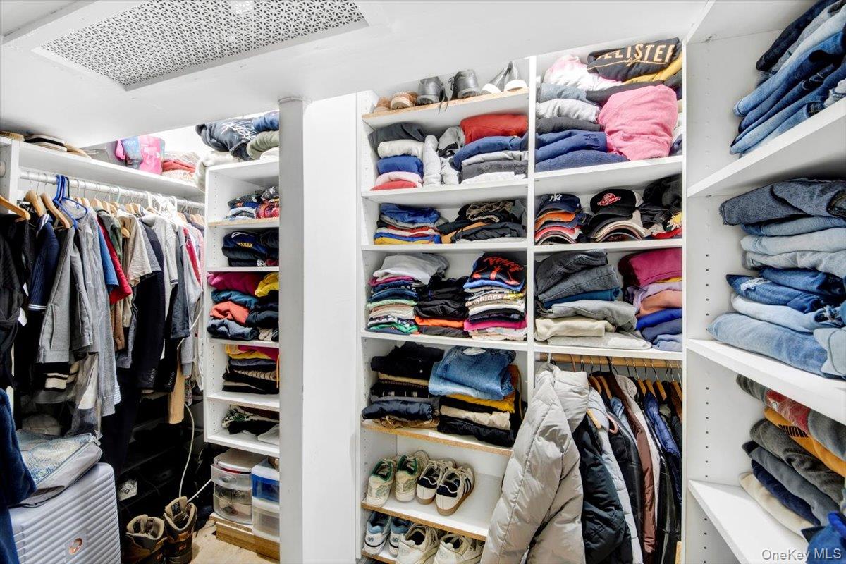 1456 Boston Post Road K-2 Larchmont Larchmont, NY 10538