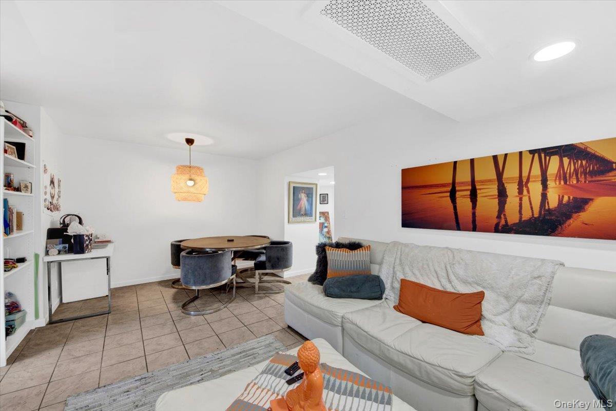 1456 Boston Post Road K-2 Larchmont Larchmont, NY 10538