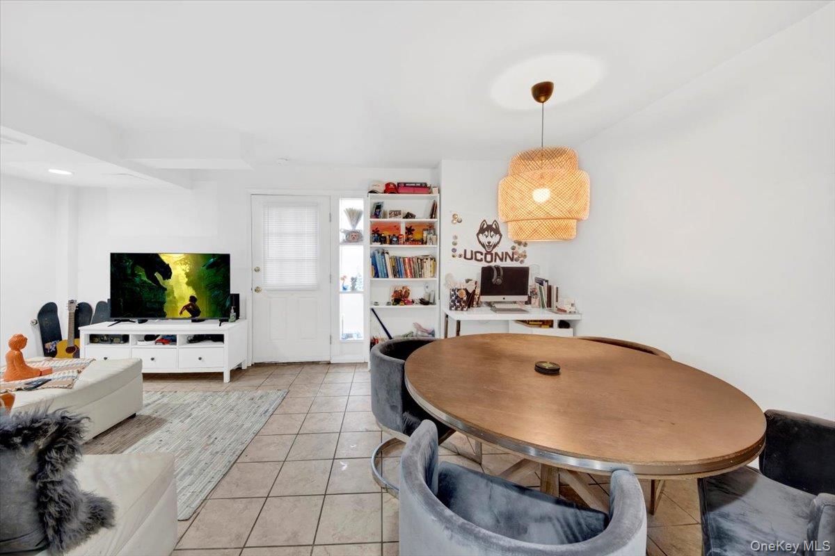 1456 Boston Post Road K-2 Larchmont Larchmont, NY 10538