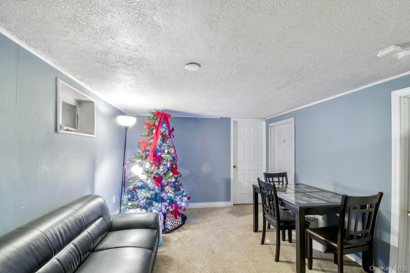 250 Spur Drive S Bay Shore Bay Shore, NY 11706