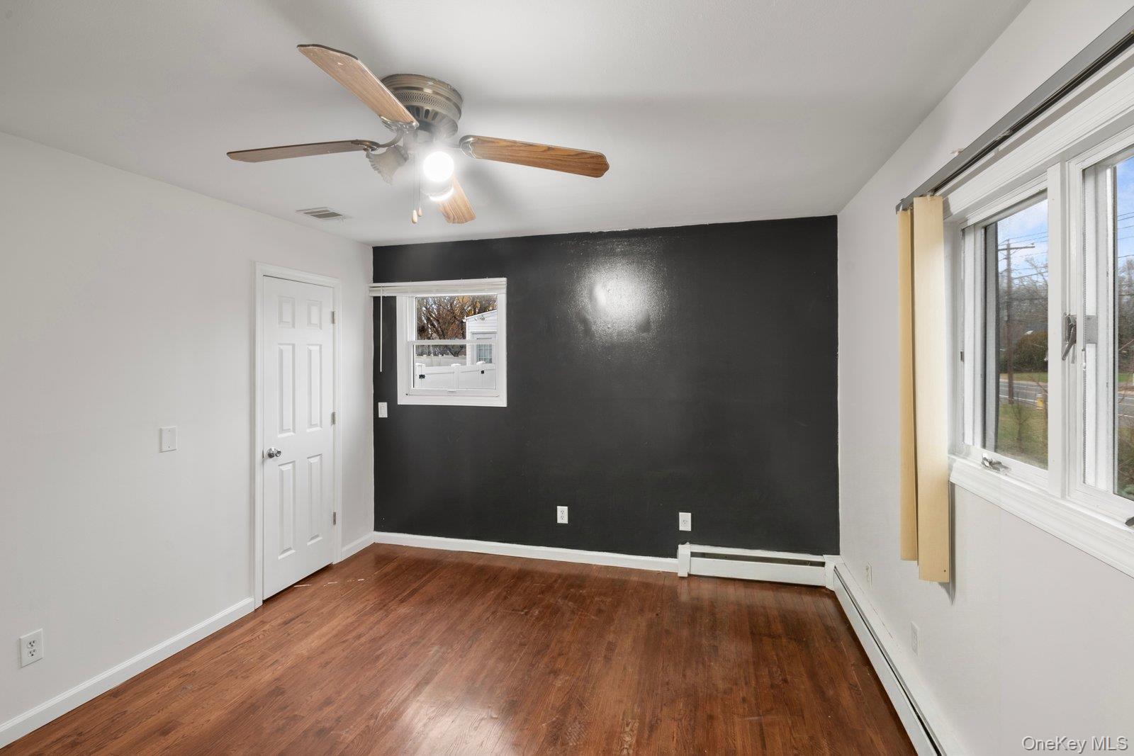 250 Spur Drive S Bay Shore Bay Shore, NY 11706