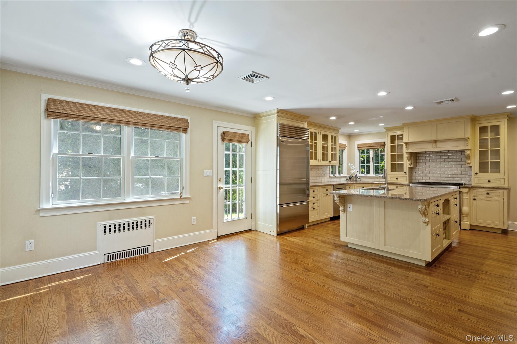 74 Eakins Road Manhasset Manhasset, NY 11030