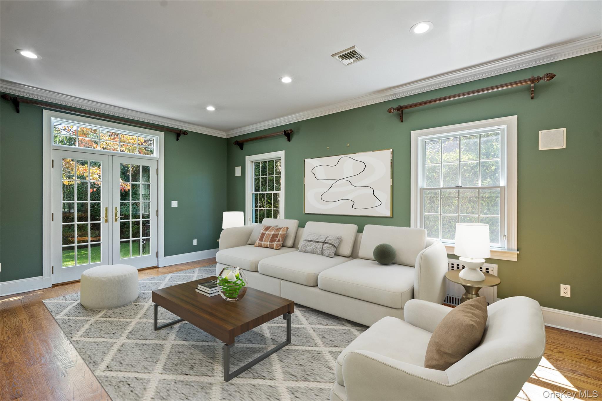 74 Eakins Road Manhasset Manhasset, NY 11030