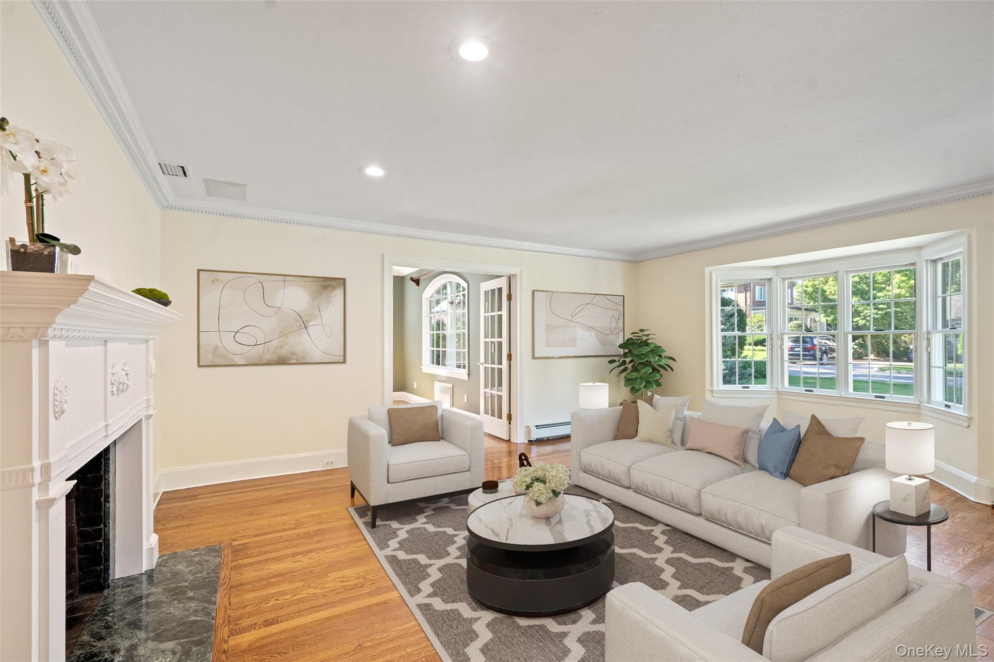 74 Eakins Road Manhasset Manhasset, NY 11030