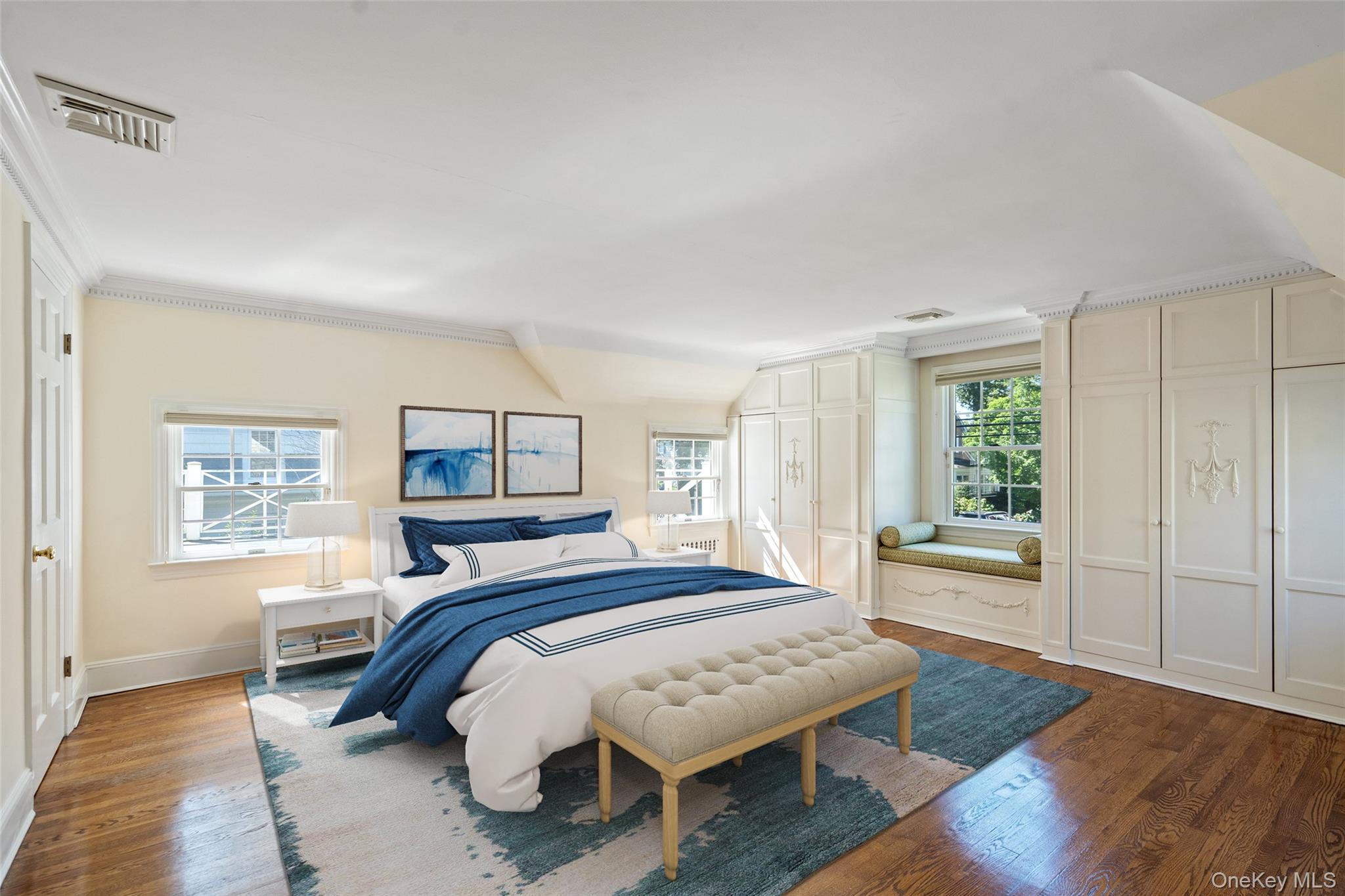 74 Eakins Road Manhasset Manhasset, NY 11030