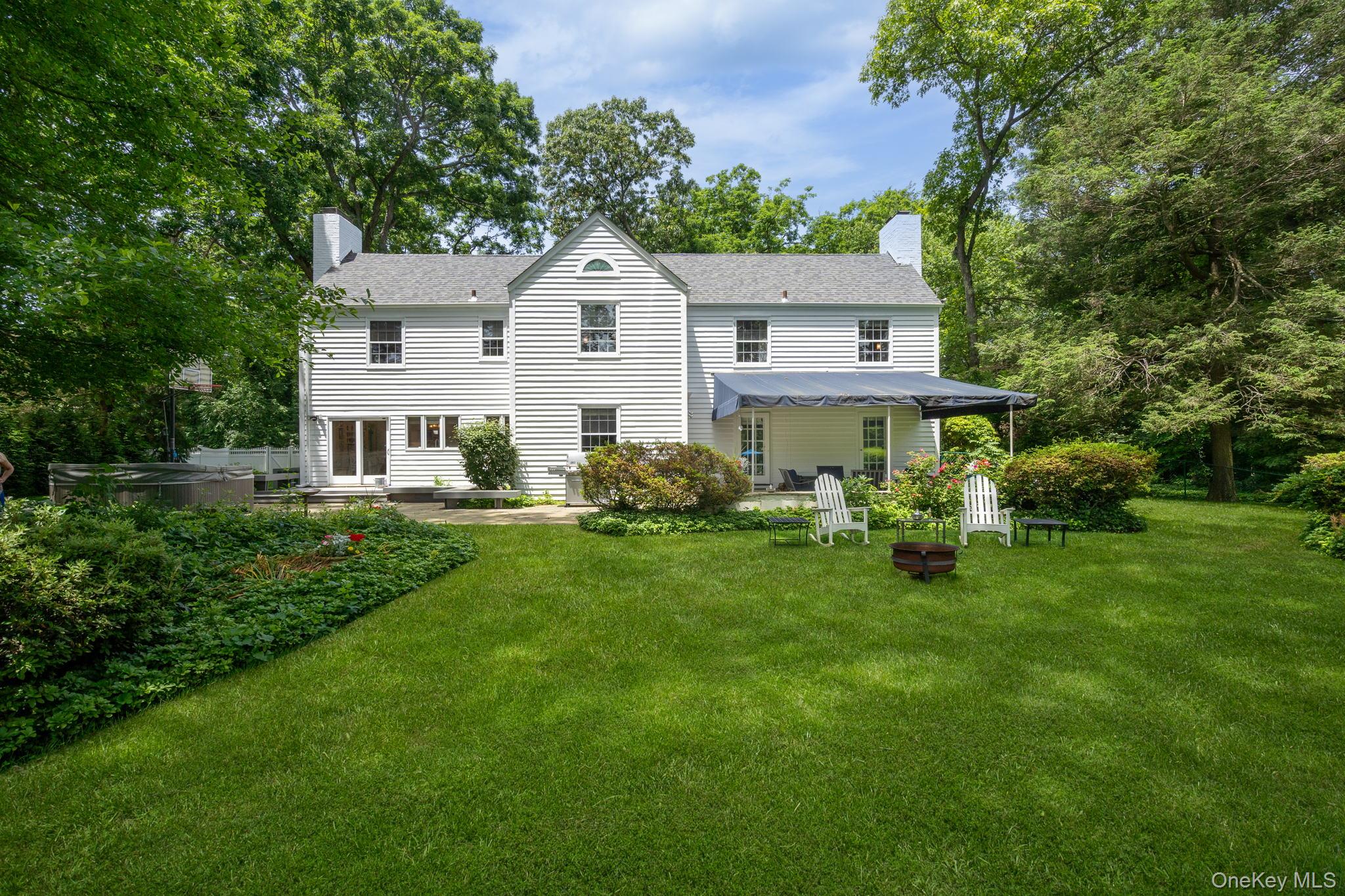 342 Woodbury Road Cold Spring Harbor, NY 11724