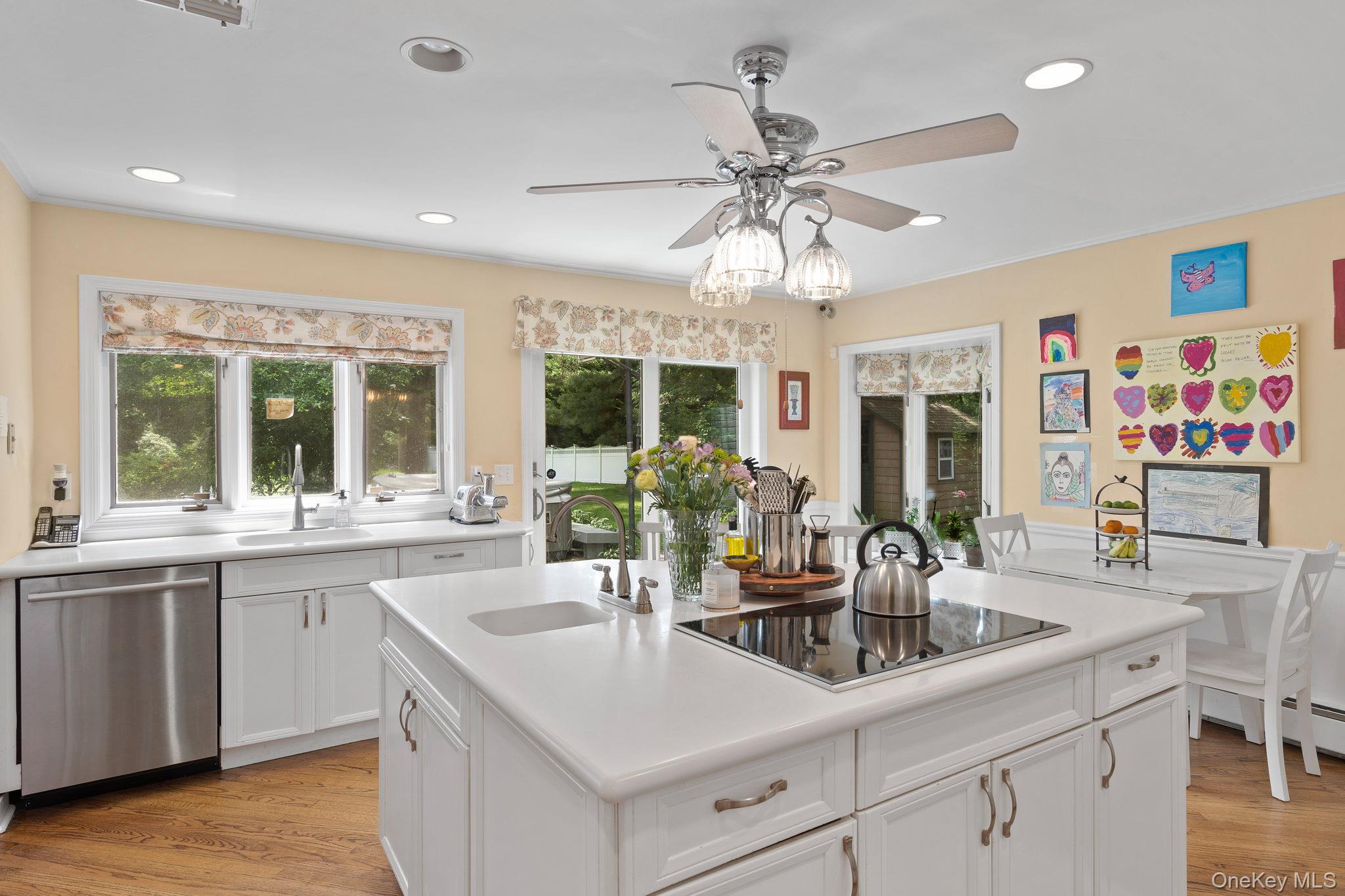 342 Woodbury Road Cold Spring Harbor, NY 11724