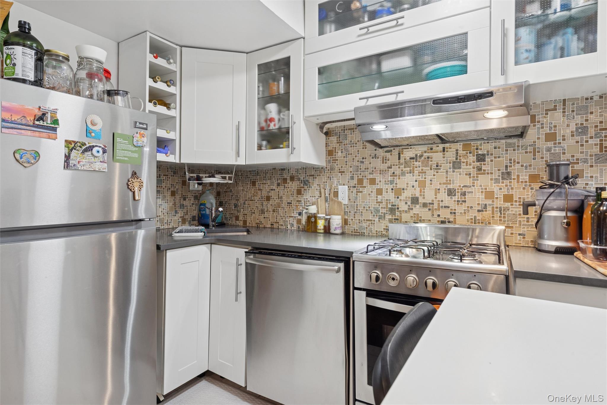 75-02 Austin Street 2-C Forest Hills Forest Hills, NY 11375