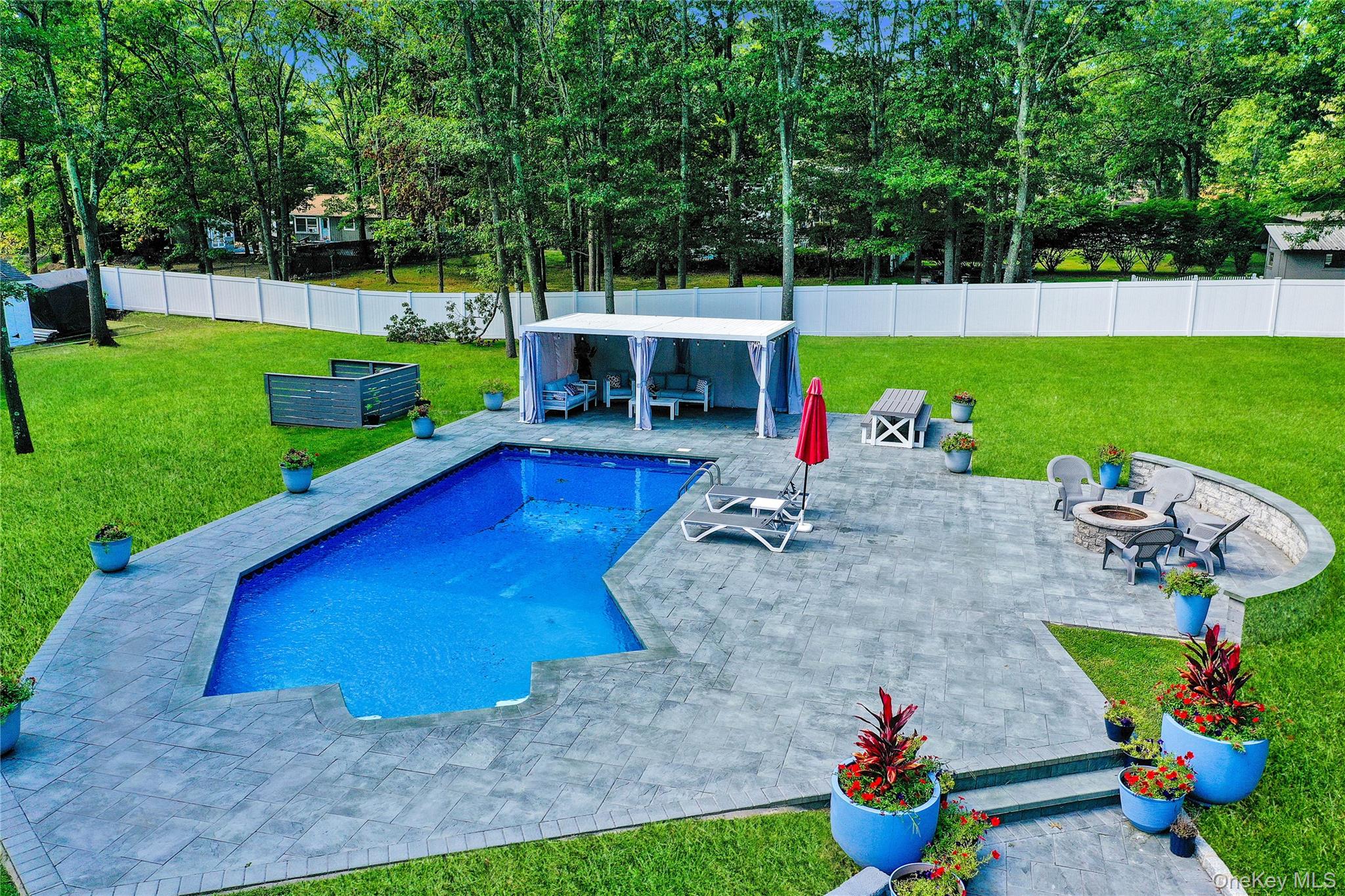 108 Hunter Avenue Miller Place Miller Place, NY 11764