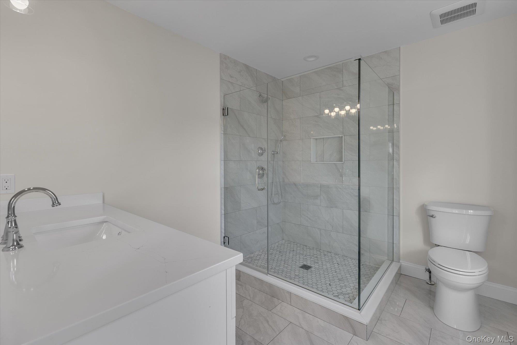 44 N Woodhull Road Huntington Huntington, NY 11743