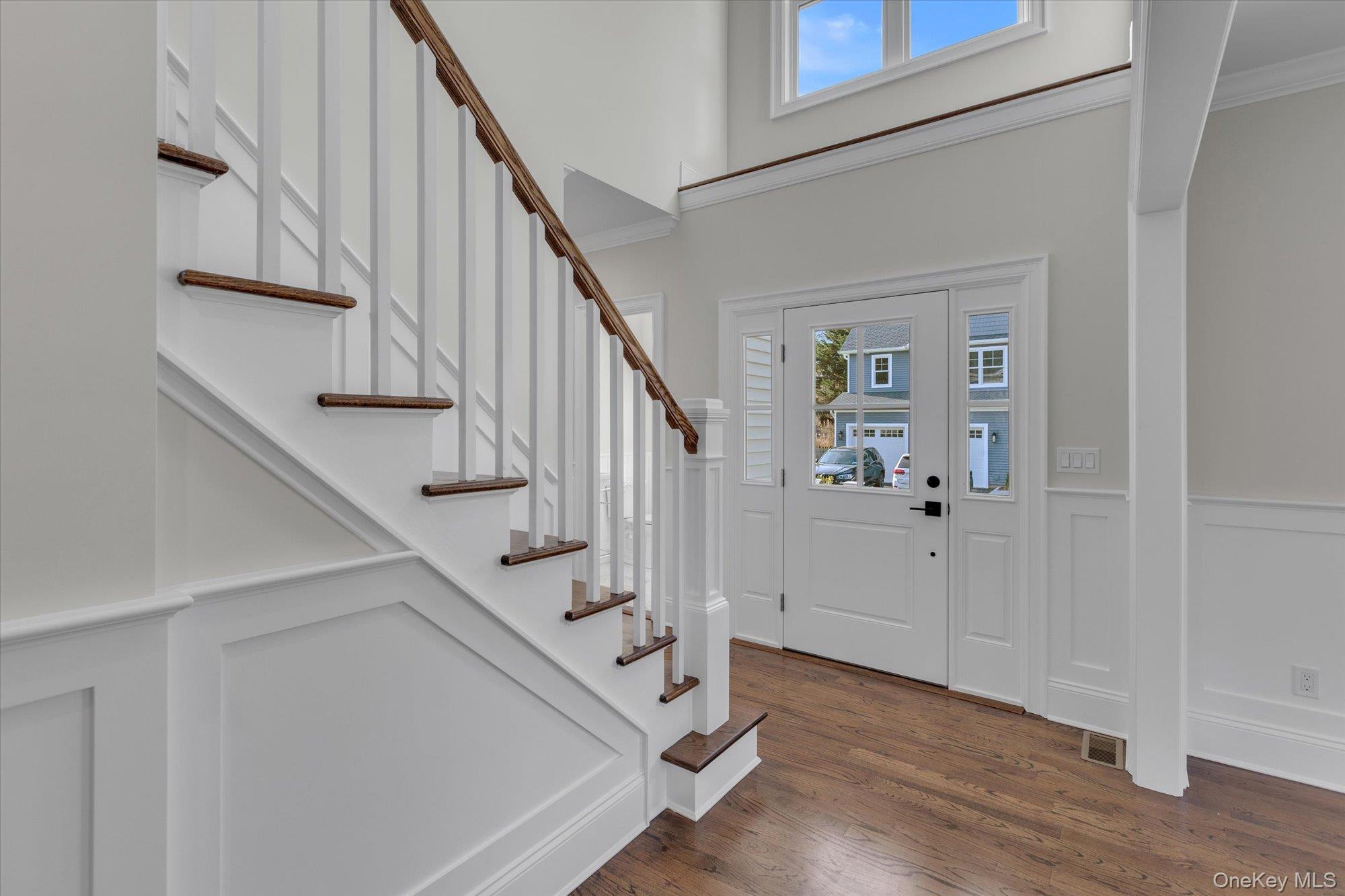 44 N Woodhull Road Huntington Huntington, NY 11743