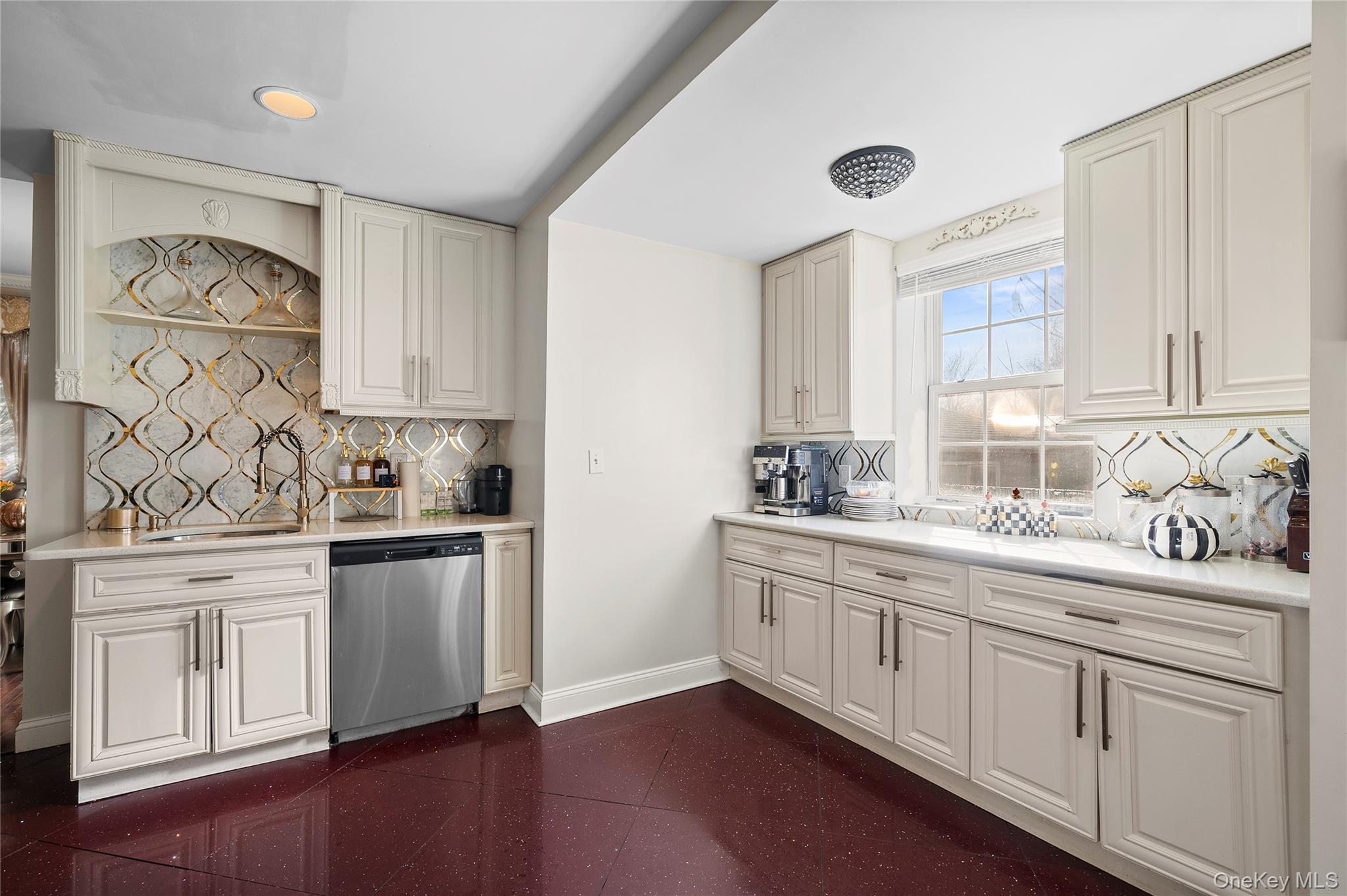 70 Park Avenue Bay Shore Bay Shore, NY 11706