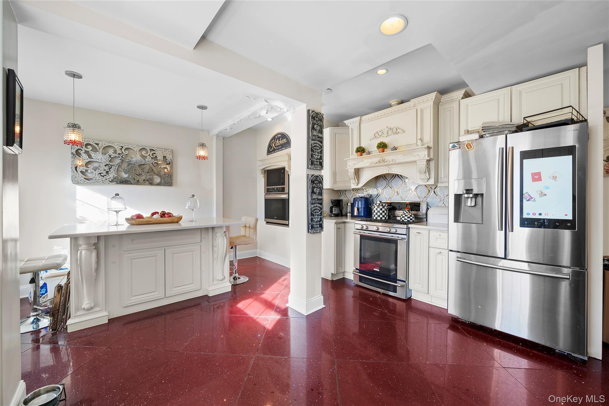 70 Park Avenue Bay Shore Bay Shore, NY 11706