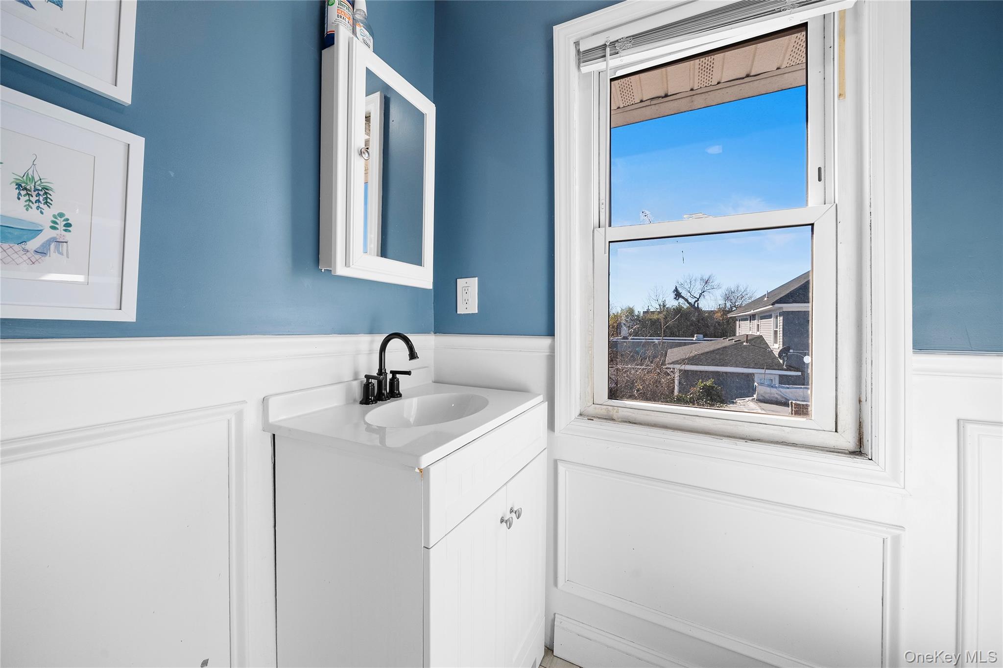 70 Park Avenue Bay Shore Bay Shore, NY 11706