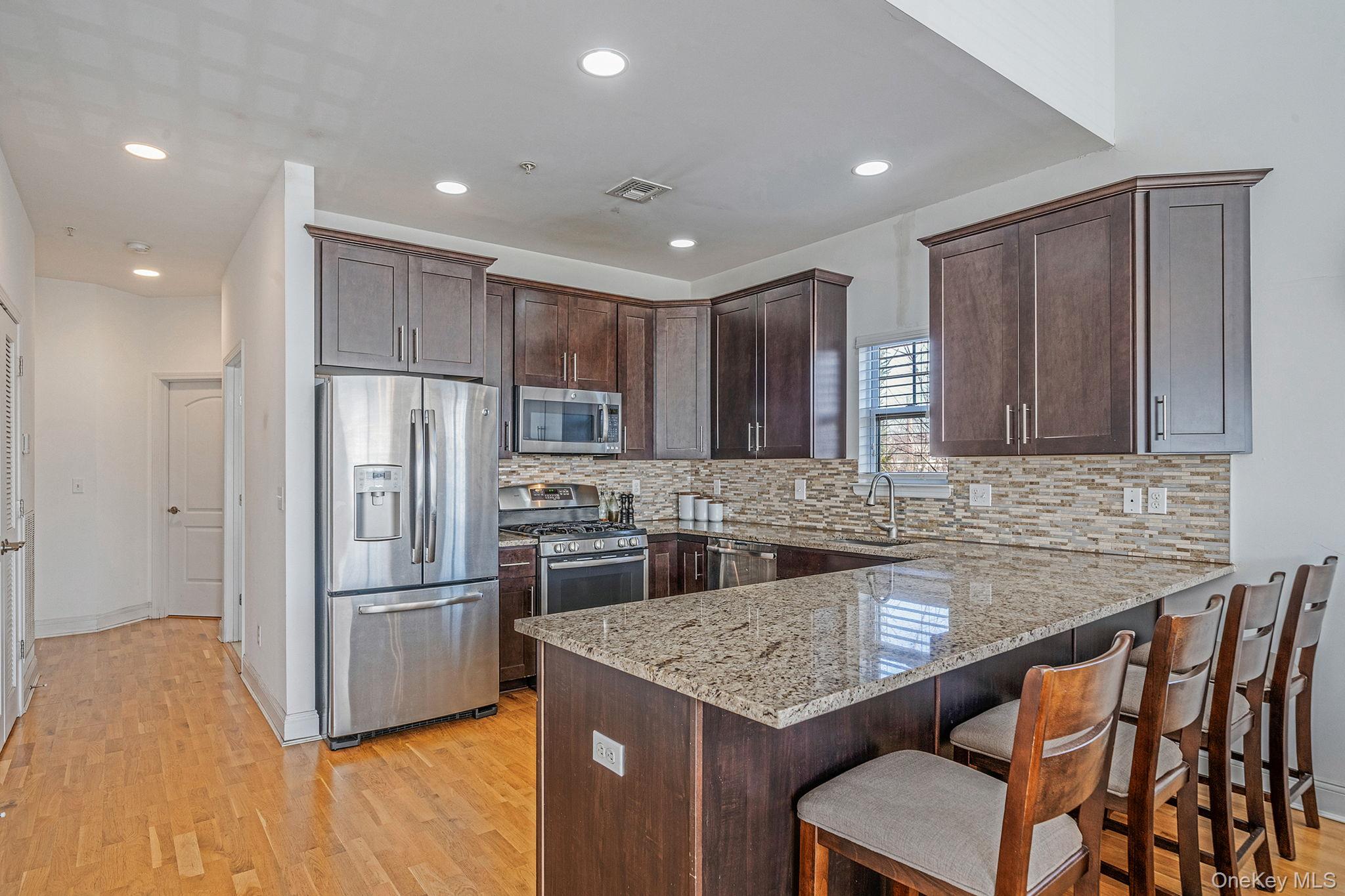 73 Millie Court Patchogue Patchogue, NY 11772