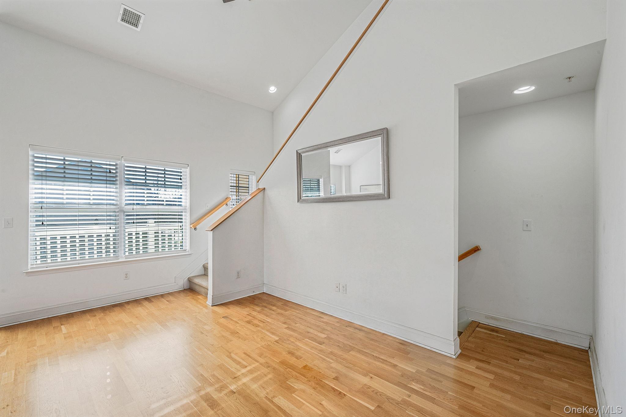 73 Millie Court Patchogue Patchogue, NY 11772