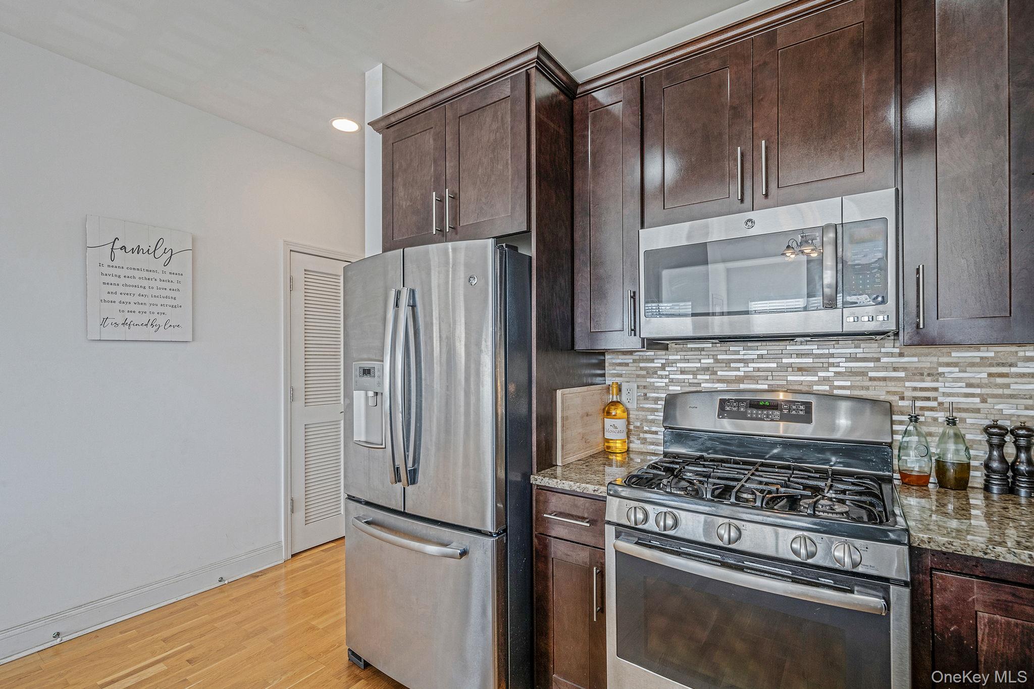 73 Millie Court Patchogue Patchogue, NY 11772