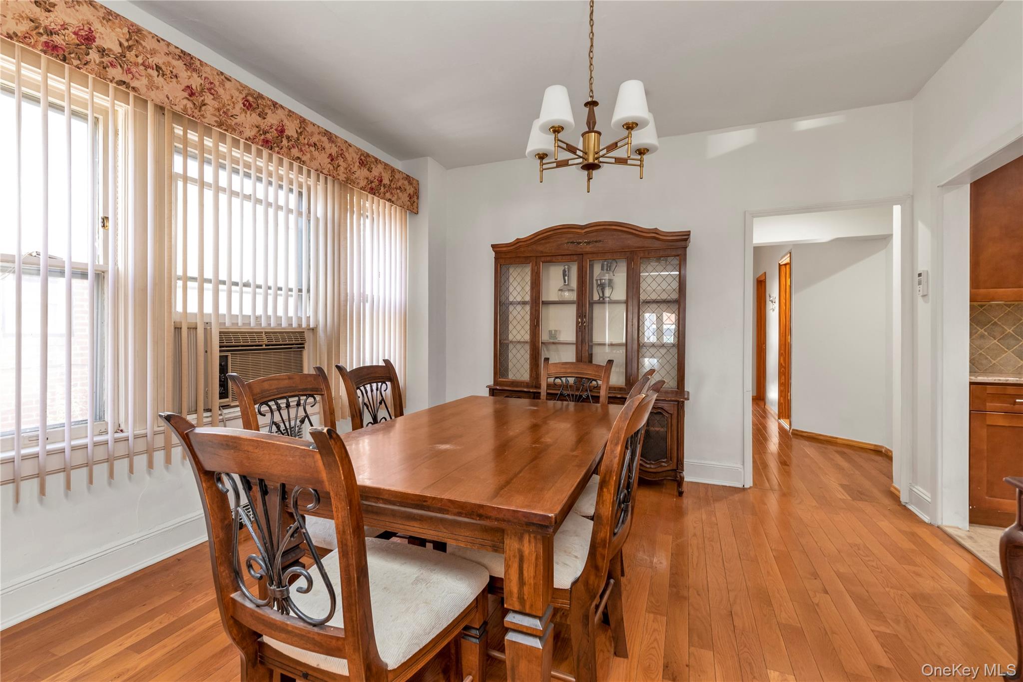 164-12 76th Avenue Fresh Meadows Fresh Meadows, NY 11366