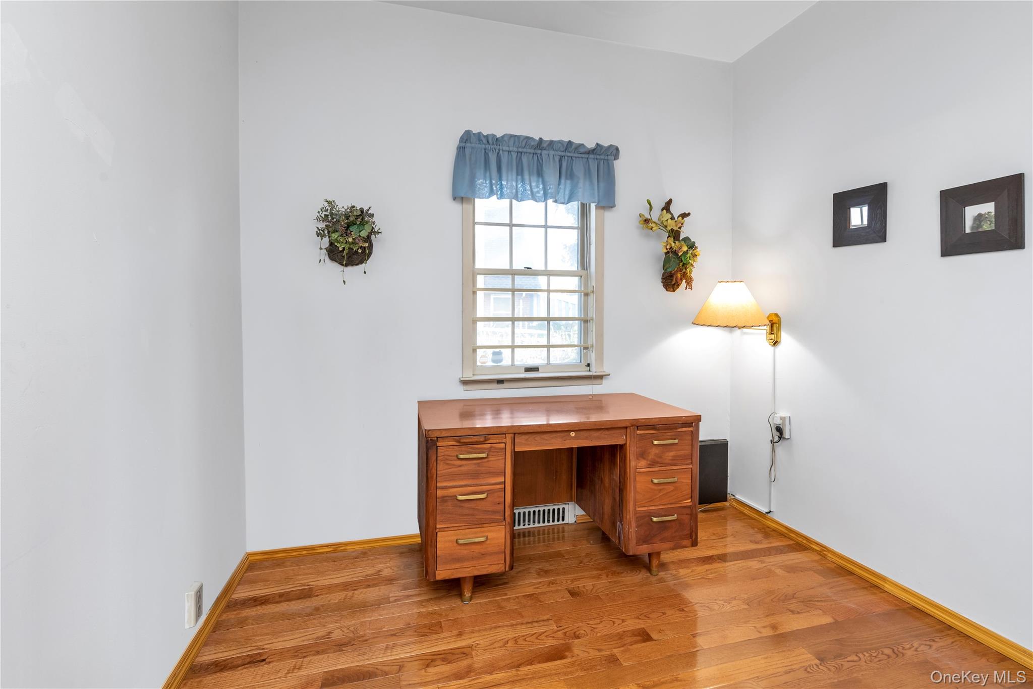 164-12 76th Avenue Fresh Meadows Fresh Meadows, NY 11366