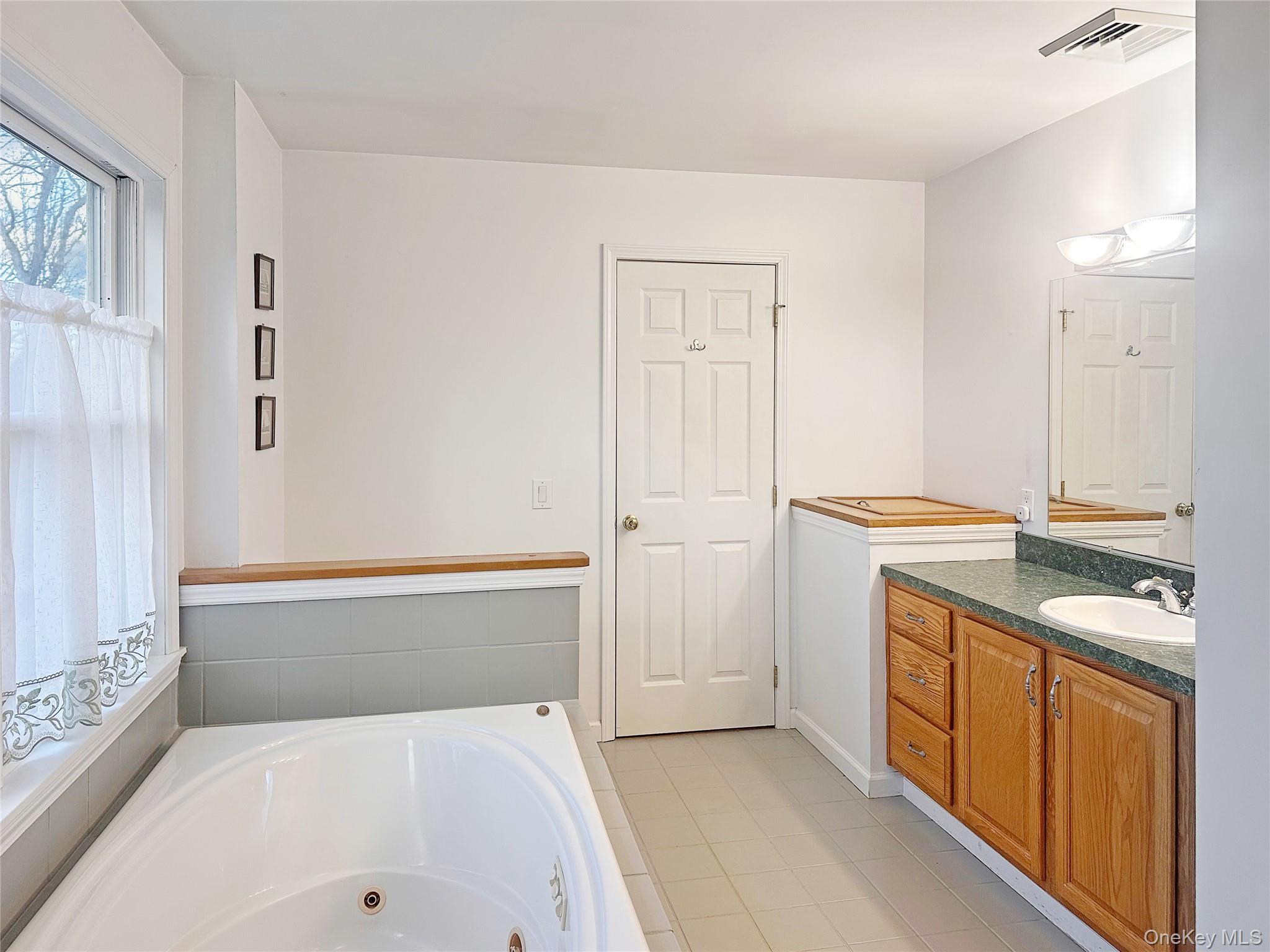 12 Dogwood Lane Shelter Island Shelter Island, NY 11964