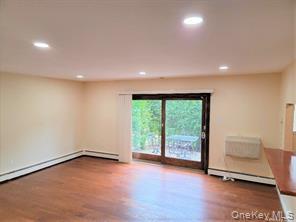 259 N Newbridge Road Levittown Levittown, NY 11756