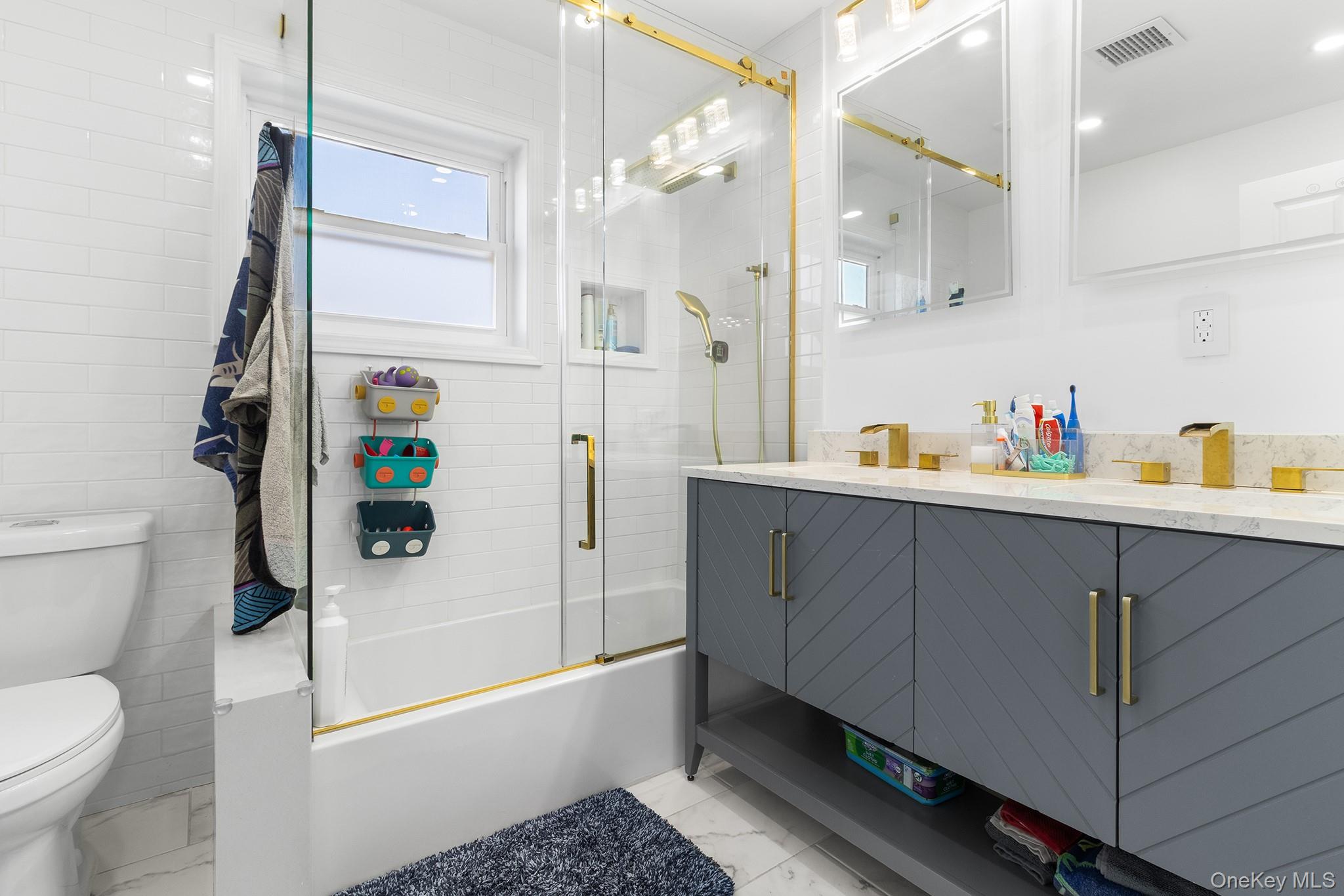 166 17th Street West Babylon, NY 11704