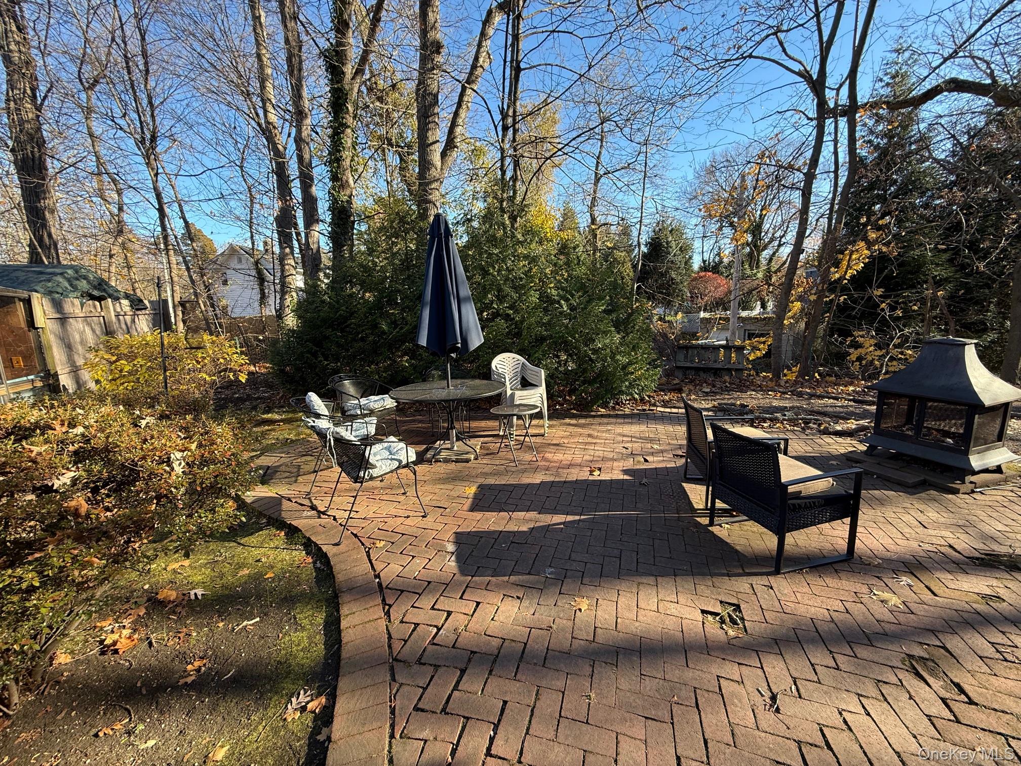 182 Maple Hill Road Huntington Huntington, NY 11743