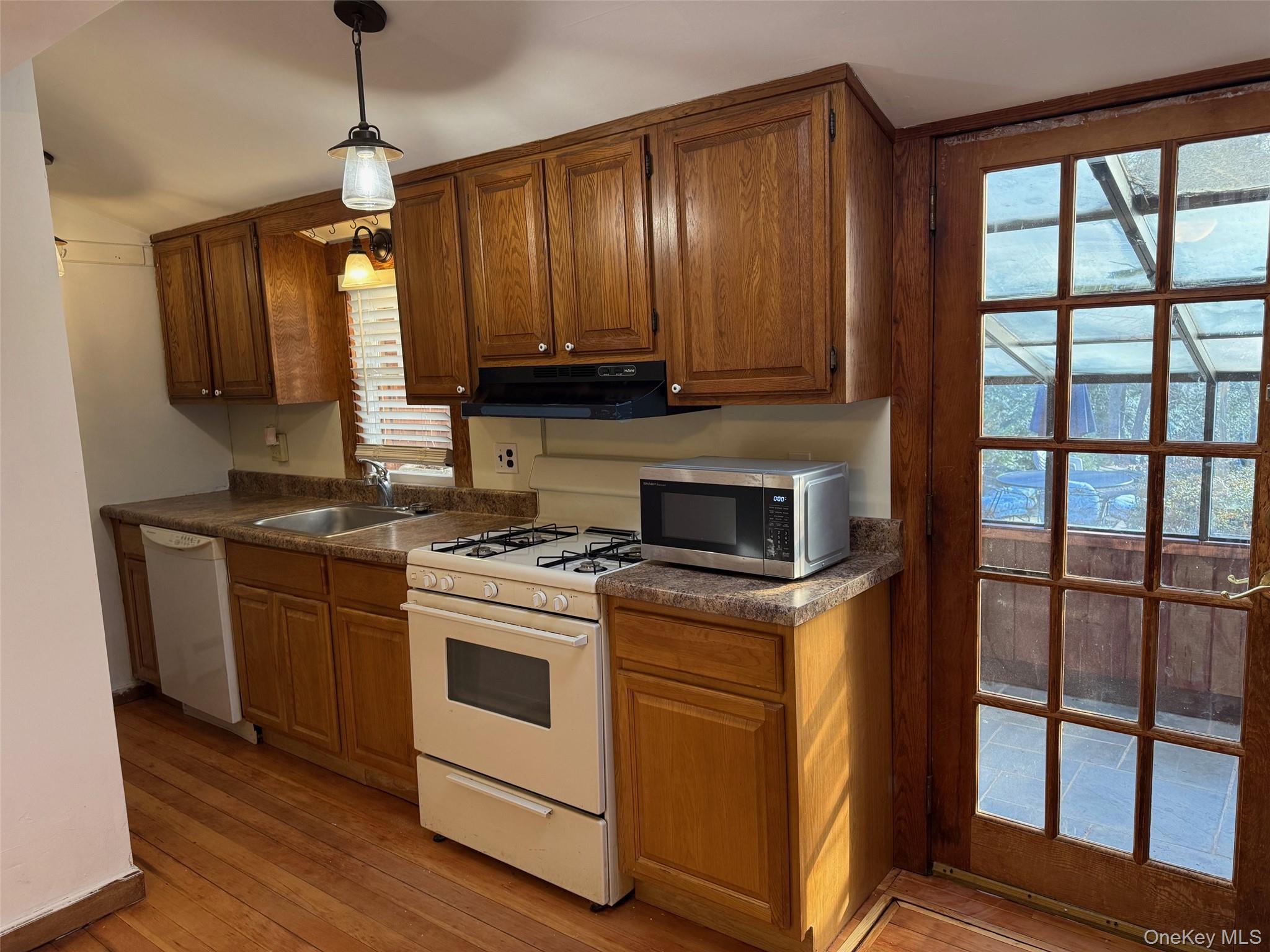 182 Maple Hill Road Huntington Huntington, NY 11743