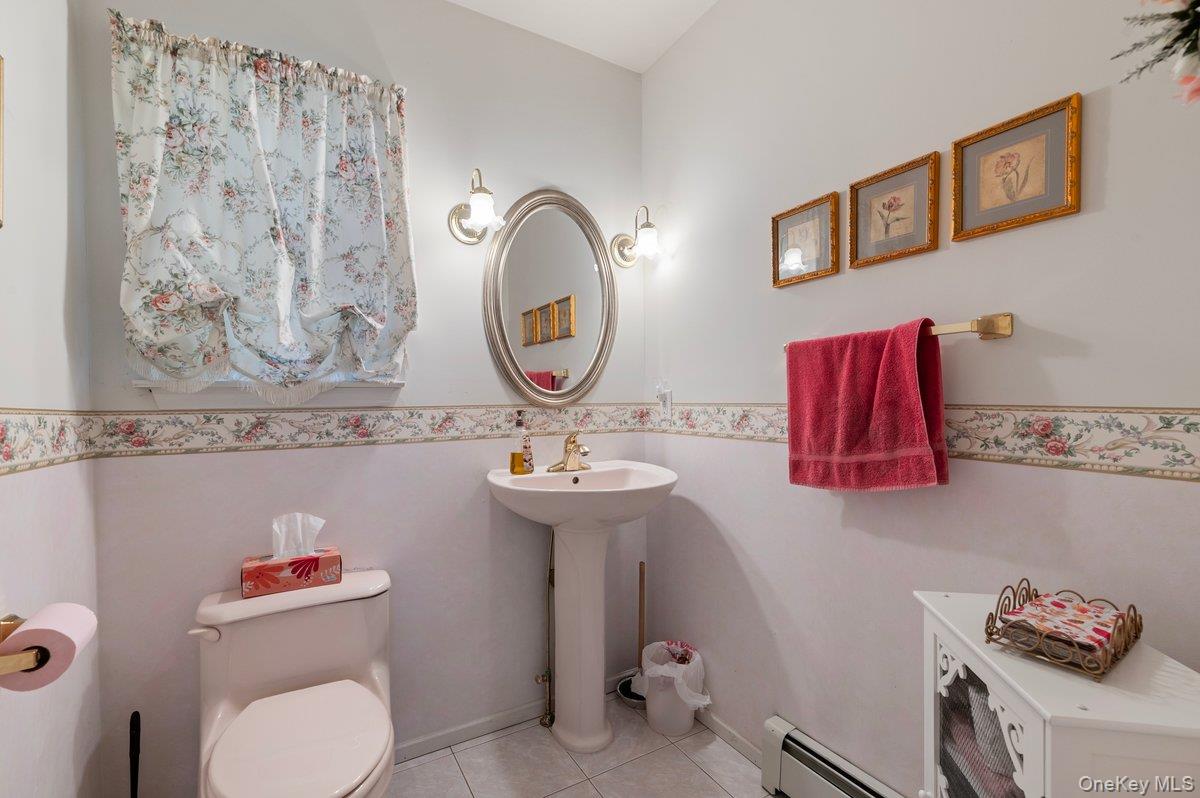 11 Moran Court Manorville Manorville, NY 11949