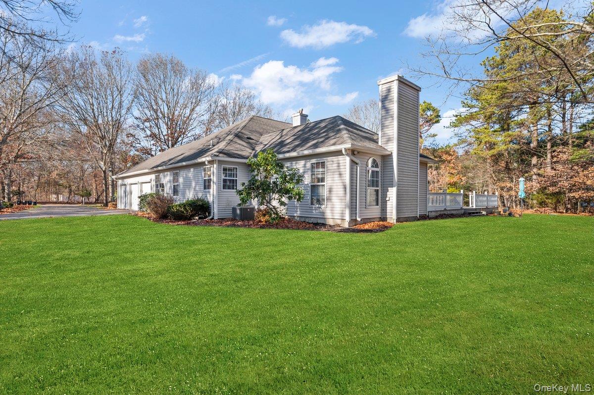 11 Moran Court Manorville Manorville, NY 11949