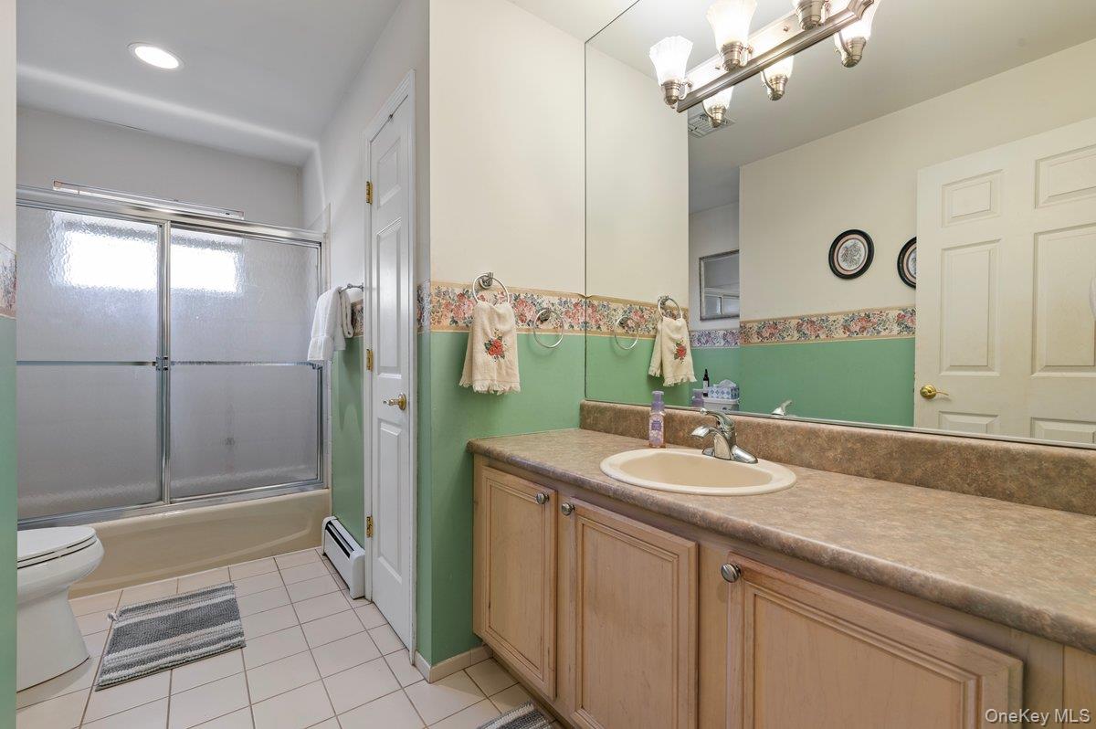 11 Moran Court Manorville Manorville, NY 11949