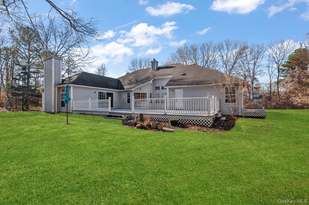 11 Moran Court Manorville Manorville, NY 11949