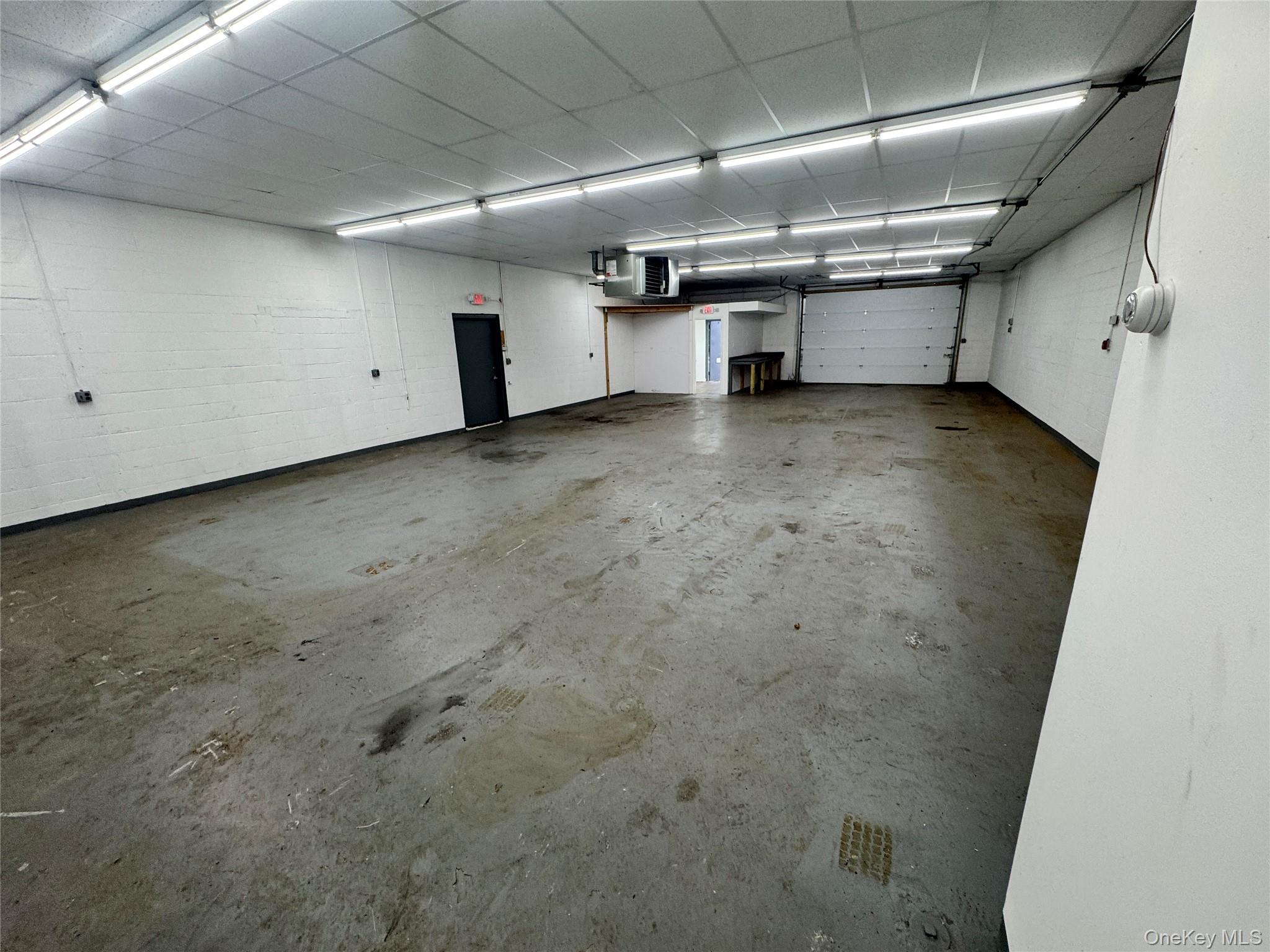 32 Allen Boulevard Farmingdale, NY 11735