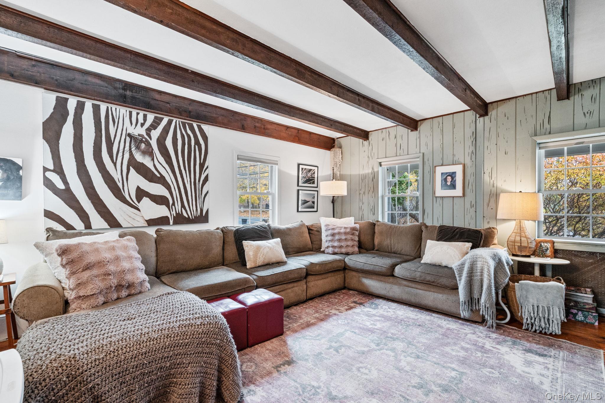 170 North Country Road Miller Place Miller Place, NY 11764