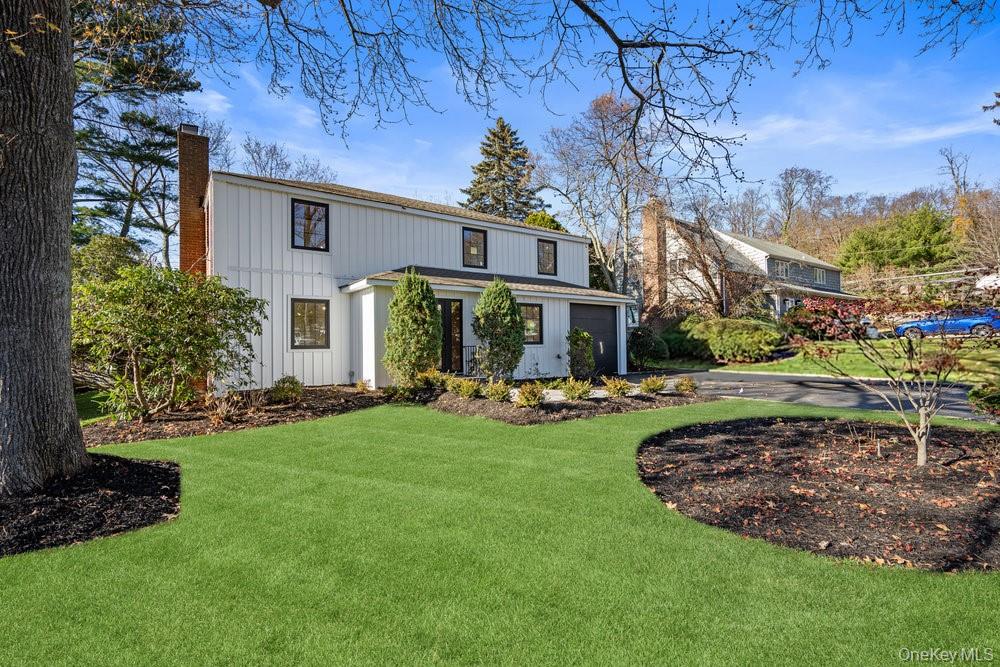 11 Entrance Road East Hills East Hills, NY 11577